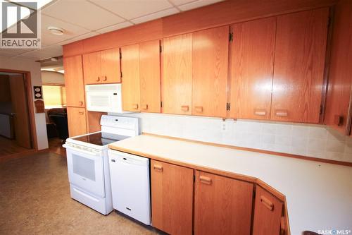 8241 Range Road, Shaunavon, SK - Indoor Photo Showing Kitchen