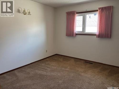 210 Alexander Avenue, Canora, SK 