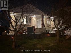 33 MYSTIC AVENUE Toronto, ON M1L 4G8