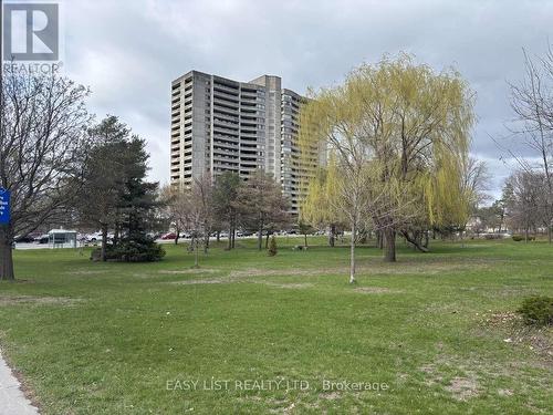 2005 - 415 GREENVIEW AVENUE  Ottawa, ON K2B 8G5