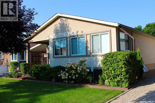730 6Th Avenue Ne, Swift Current, SK - Outdoor
