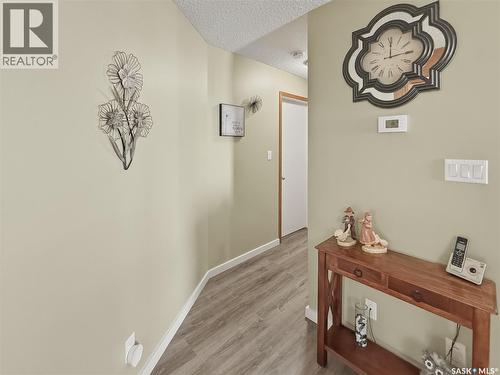 730 6Th Avenue Ne, Swift Current, SK - Indoor Photo Showing Other Room