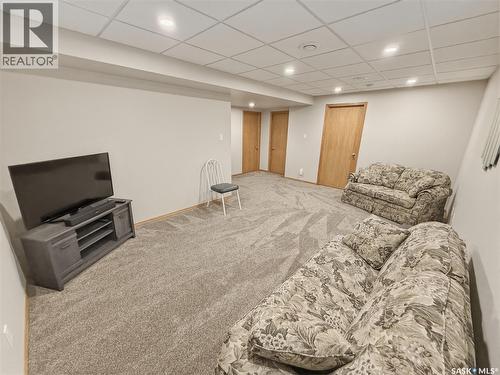 730 6Th Avenue Ne, Swift Current, SK - Indoor