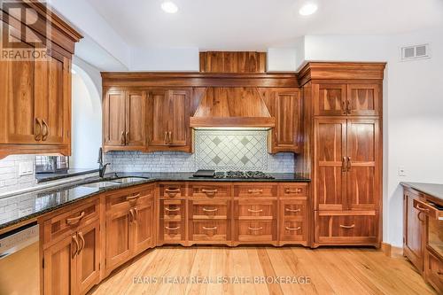 697 Lafontaine Road E, Tiny, ON - Indoor Photo Showing Kitchen