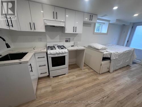 88 Tisdale Street S, Hamilton, ON - Indoor