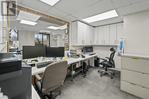 1645 Dundas Street W, Mississauga, ON 