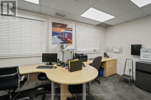 1645 Dundas Street W, Mississauga, ON 
