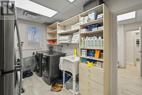 1645 Dundas Street W, Mississauga, ON 