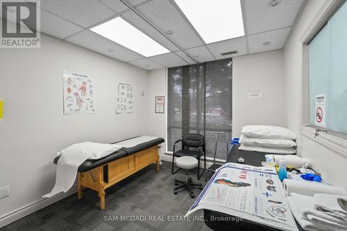 1645 Dundas Street W, Mississauga, ON 