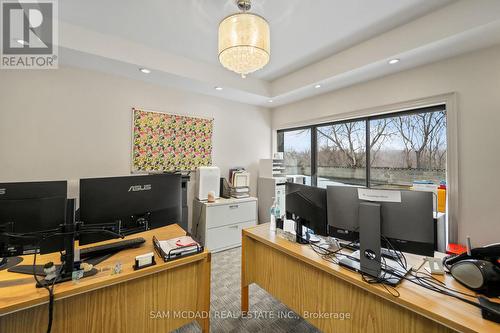 1645 Dundas Street W, Mississauga, ON 