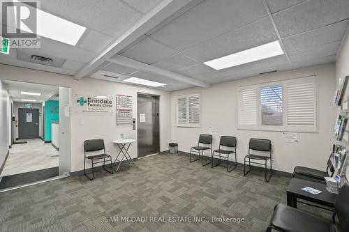1645 Dundas Street W, Mississauga, ON 