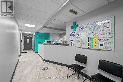 1645 Dundas Street W, Mississauga, ON 
