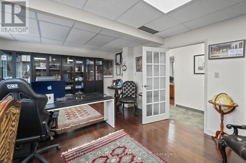 1645 Dundas Street W, Mississauga, ON 