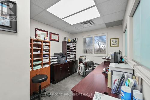 1645 Dundas Street W, Mississauga, ON 