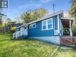 104 High Street  Nelson, BC V1L 3Z4