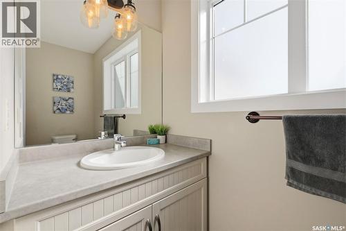 1047 Kolynchuk Crescent, Saskatoon, SK - Indoor Photo Showing Bathroom