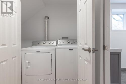 50 Fifth Street, Welland (Lincoln/Crowland), ON - Indoor Photo Showing Laundry Room