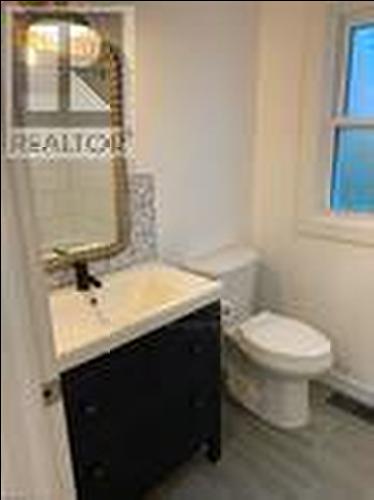 50 Fifth Street, Welland (Lincoln/Crowland), ON - Indoor Photo Showing Bathroom