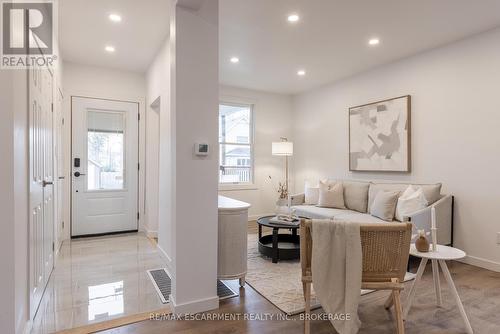 50 Fifth Street, Welland (Lincoln/Crowland), ON - Indoor Photo Showing Other Room