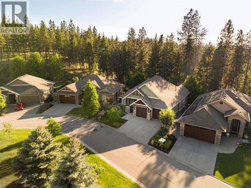 4149 Gallaghers Fairway S, Kelowna, BC - Outdoor With Facade
