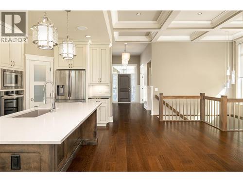 4149 Gallaghers Fairway S, Kelowna, BC - Indoor Photo Showing Kitchen With Upgraded Kitchen