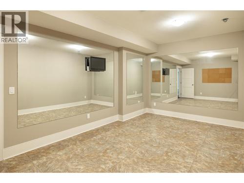 4149 Gallaghers Fairway S, Kelowna, BC - Indoor Photo Showing Other Room