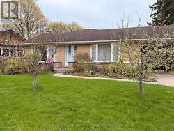 237 WOODHAVEN ROAD  Kitchener, ON N2C 1V6
