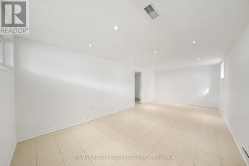 995 Garrard Avenue, Mississauga, ON - Indoor Photo Showing Other Room