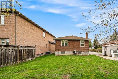 995 Garrard Avenue, Mississauga, ON - Outdoor With Exterior