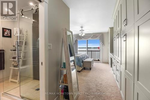 1111 Burnside Drive, Augusta, ON - Indoor Photo Showing Bathroom