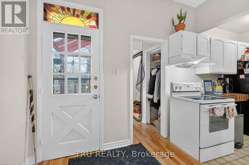 84 James Street, Ottawa, ON - Indoor Photo Showing Kitchen