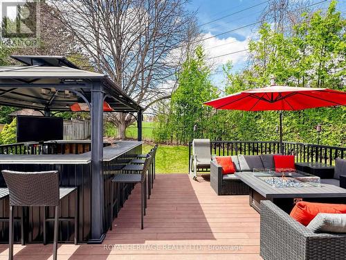 1237 Fieldstone Circle N, Pickering, ON - Outdoor With Deck Patio Veranda