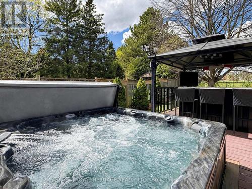 1237 Fieldstone Circle N, Pickering, ON - Outdoor
