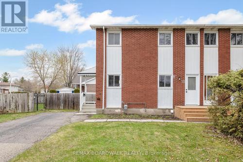 52 GEORGE AVENUE  Perth, ON K7H 2Y9
