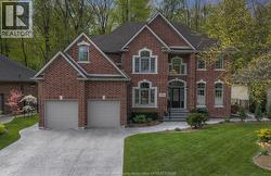 389 BEL AIR CIRCLE  Lakeshore, ON N8N 5H4