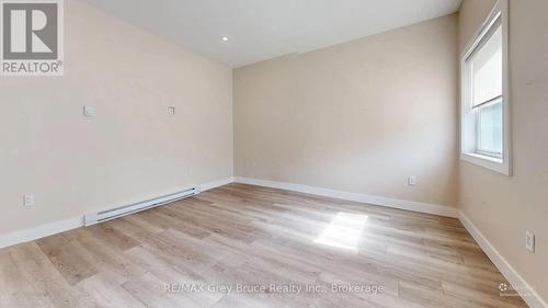 UNIT 4 - 39 1ST AVENUE S , Arran-Elderslie, Ontario N0G 1L0 4