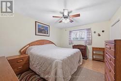 Primary bedroom - 