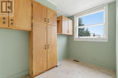 132 Lawson Drive, Kearney, ON - Indoor Photo Showing Other Room