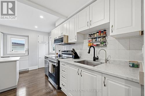 46 Mayflower Avenue, Hamilton, ON - Indoor Photo Showing Kitchen