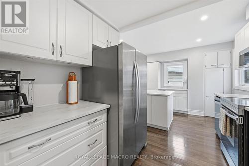 Coffee nook - 46 Mayflower Avenue, Hamilton, ON - Indoor Photo Showing Kitchen