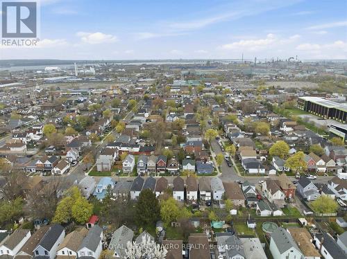 Lots of amenities close by - 46 Mayflower Avenue, Hamilton, ON - Outdoor With View
