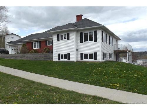 15 Talisman Cres, Fredericton, NB 