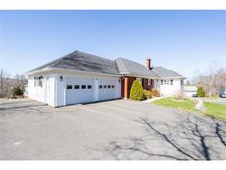 15 Talisman CRES  Fredericton, NB E3C 1L9
