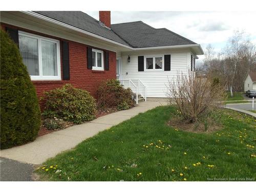 15 Talisman Cres, Fredericton, NB 