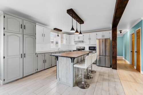 Façade - 494 Rue Fortin, Napierville, QC - Indoor Photo Showing Kitchen