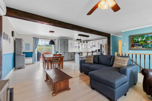 Vue d'ensemble - 494 Rue Fortin, Napierville, QC - Indoor Photo Showing Living Room