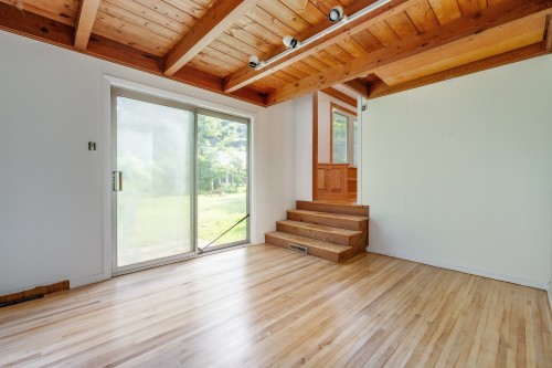 Autre - 366 Rue Main, Hudson, QC - Indoor Photo Showing Other Room