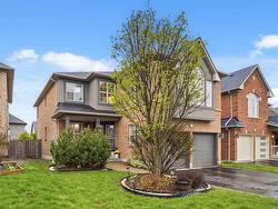 Adresse confidentielle  Whitby, ON L1P 1S7