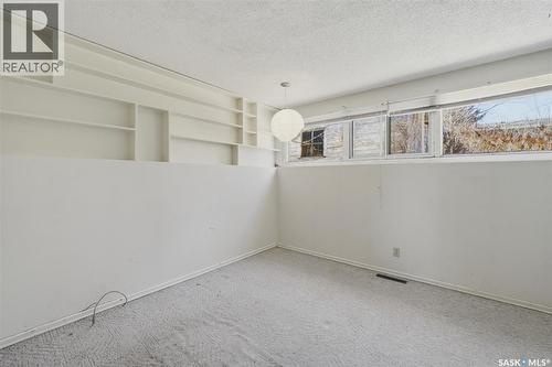 706 Arlington Avenue, Saskatoon, SK - Indoor
