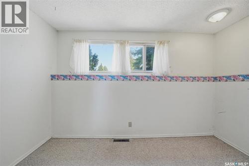 706 Arlington Avenue, Saskatoon, SK - Indoor